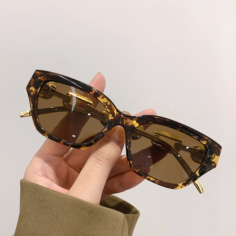 Street Fashion Brands - Classic Casual Sunglasses For Women Men