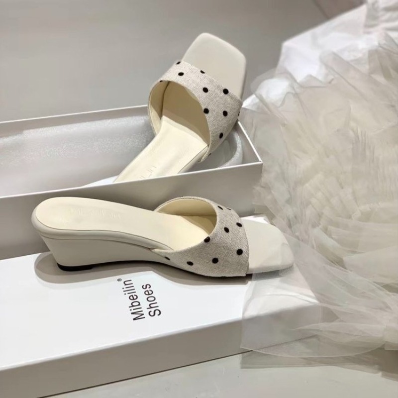 2026 Brand Wedge Heel Slipper  - Street Fashion Brands incelemesi ve fiyatı