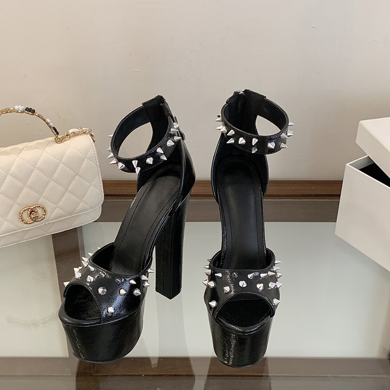 Fashion Design Metal Rivet Bac - Street Fashion Shoes incelemesi ve fiyatı