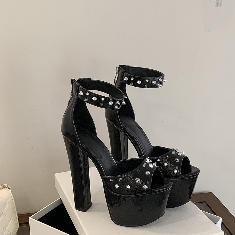 Fashion Design Metal Rivet Bac - Street Fashion Shoes incelemesi ve fiyatı