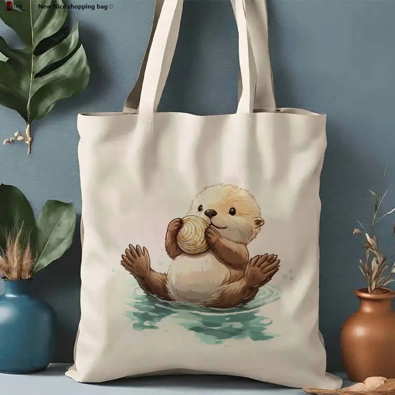 Sweet Otter Holding Heart Shel - Tote Bag Canvas Print incelemesi ve fiyatı