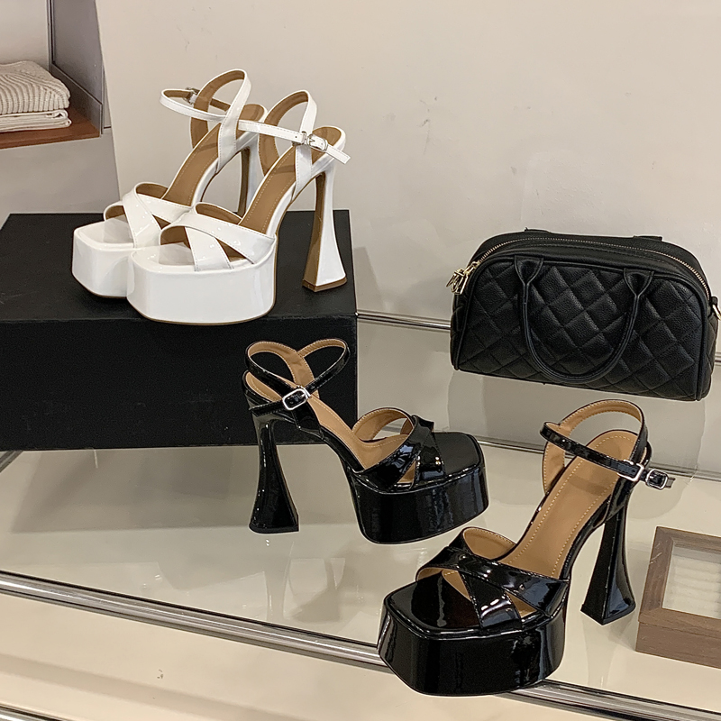 Aneikeh Summer Lacquer Leather - Street Fashion Shoes incelemesi ve fiyatı